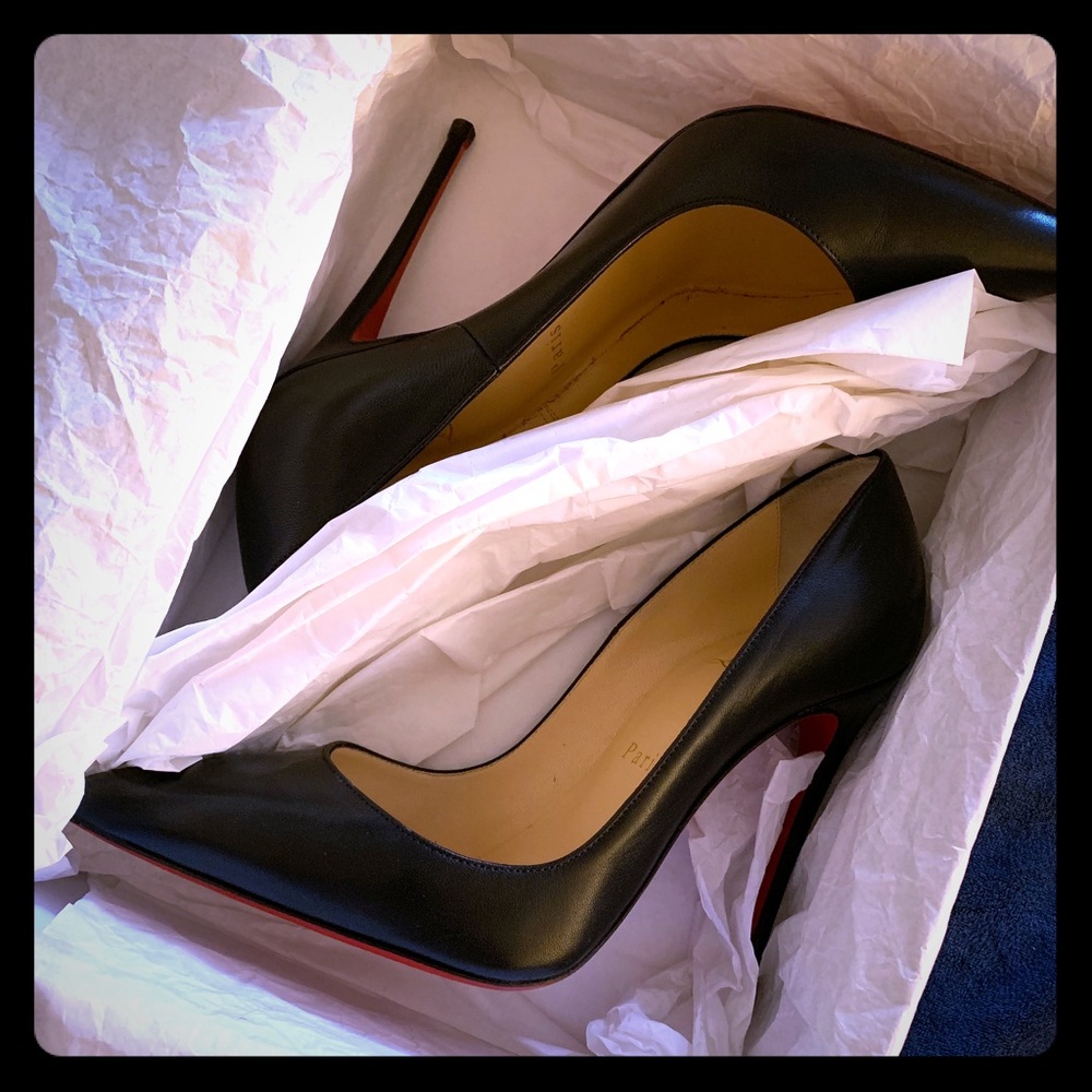 Authentic Christian Louboutin So Kate ♥️